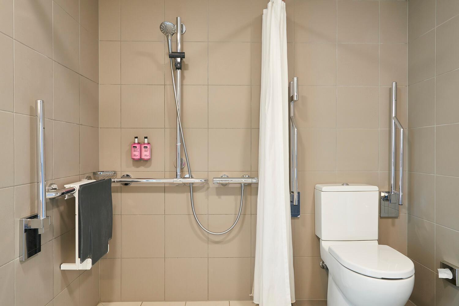 Moxy Birmingham Nec Hotel Бекенхил Екстериор снимка