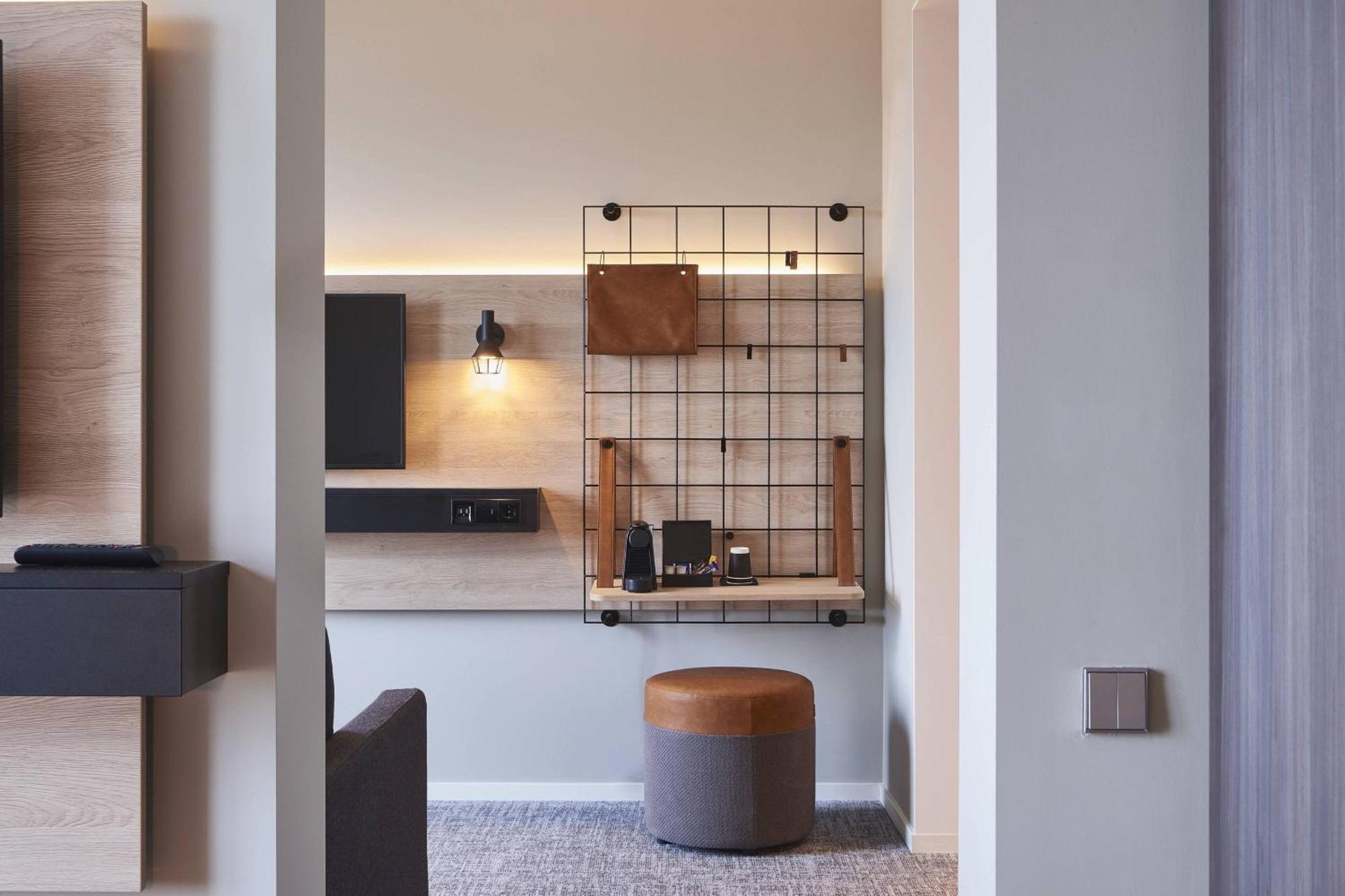 Moxy Birmingham Nec Hotel Бекенхил Екстериор снимка