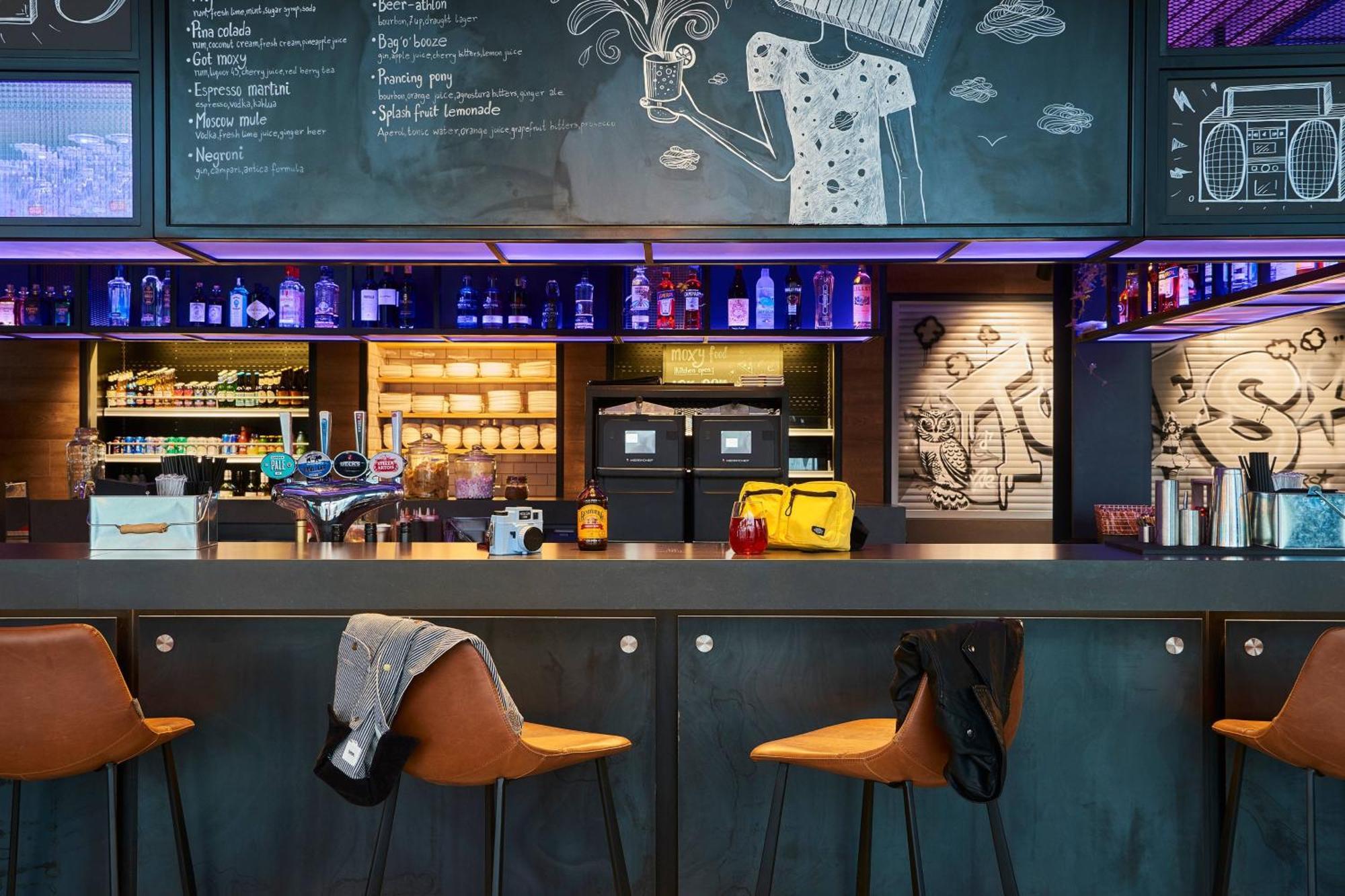 Moxy Birmingham Nec Hotel Бекенхил Екстериор снимка
