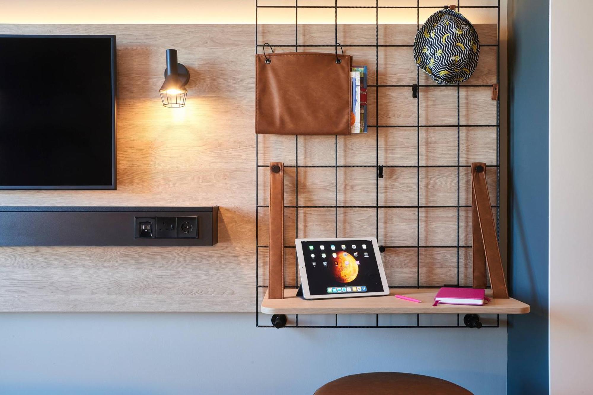 Moxy Birmingham Nec Hotel Бекенхил Екстериор снимка
